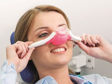 initrous-laughing-gas-adult